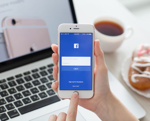 Social selling via Facebook